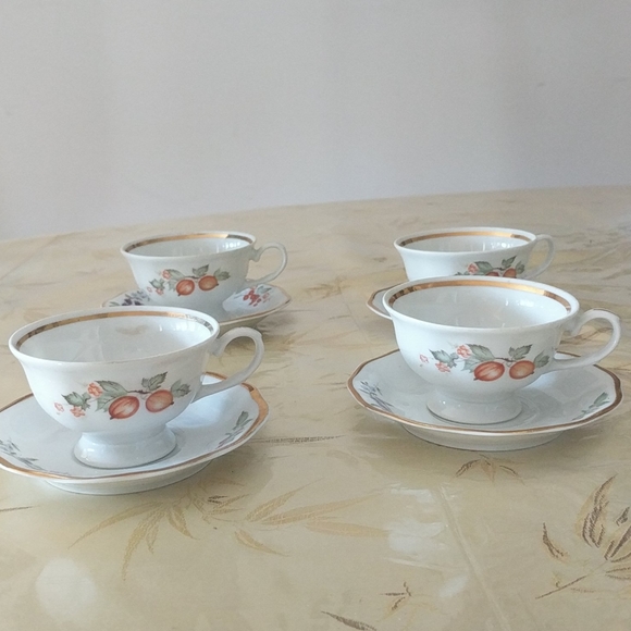 Vintage Favalino fine china tea cup and saucer - Picture 2 of 6